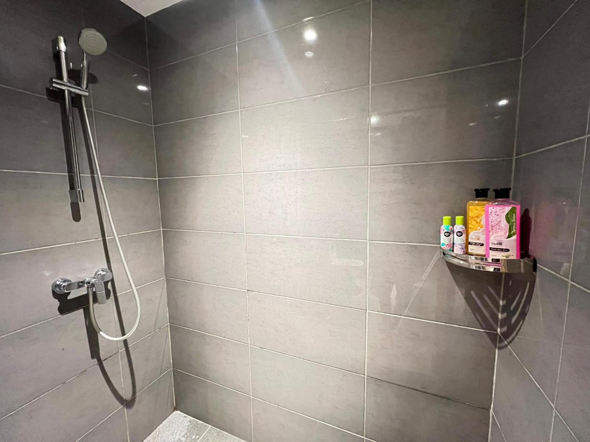Oceanbay2 Seaview 6Pax Studio Netflix A-18-12 Kuantan Eksteriør bilde